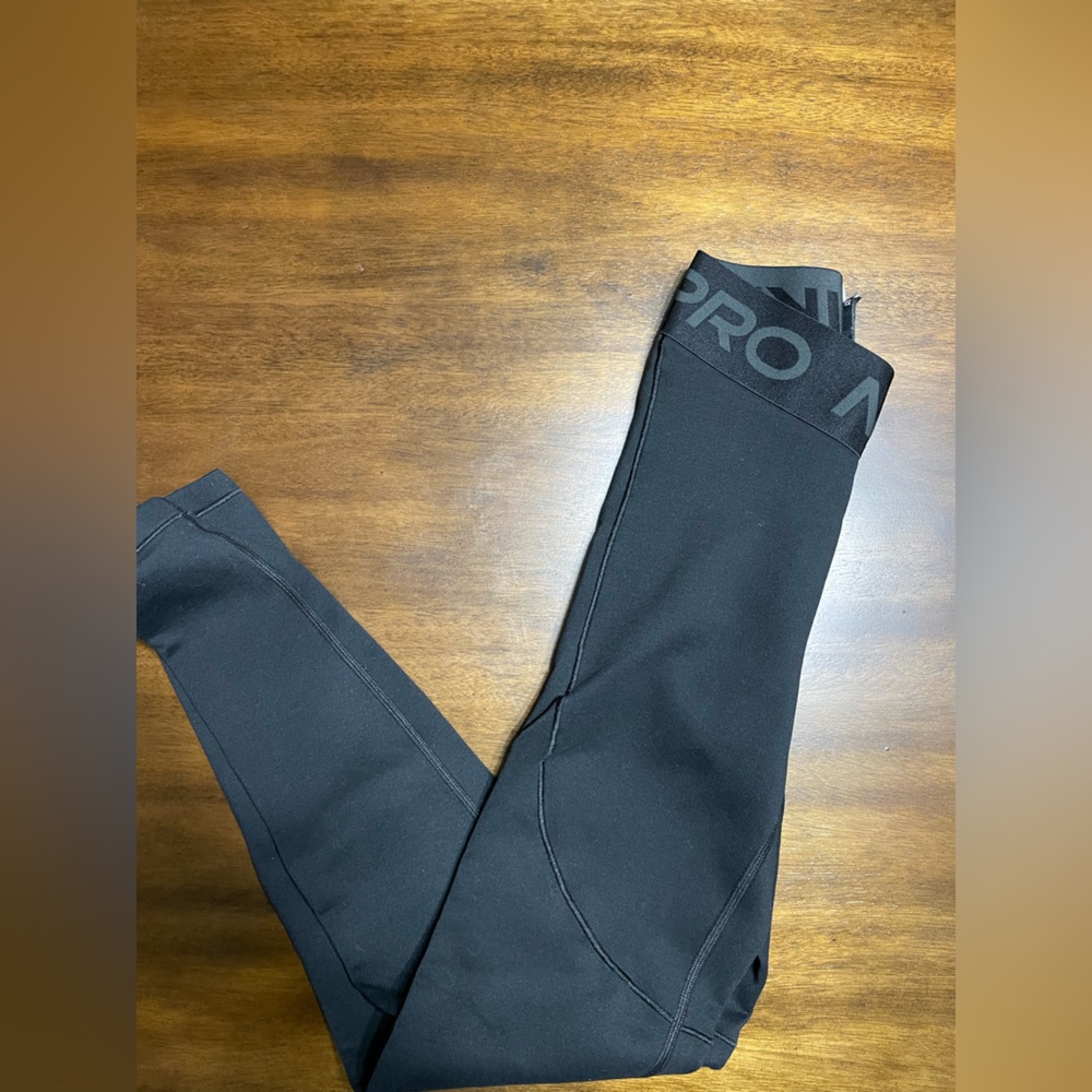 Black Nike fleece lined leggings women’s size XS
